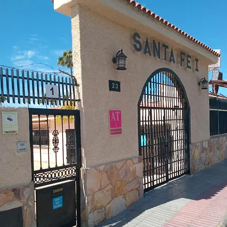 Santa Ferias Nyaraló *